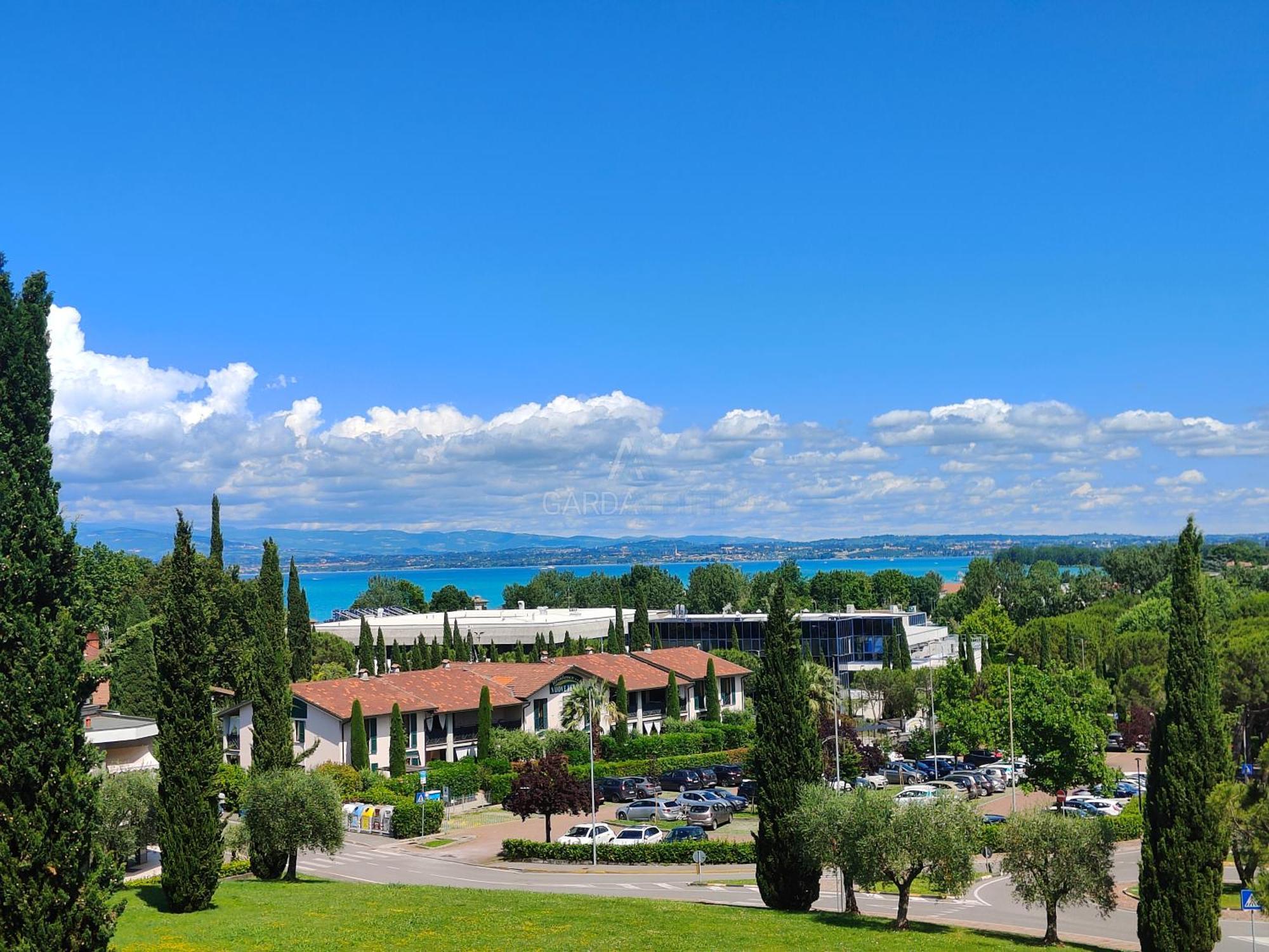 Ossidiana Apartment - Vista Lago - Centrico Sirmione Exterior photo
