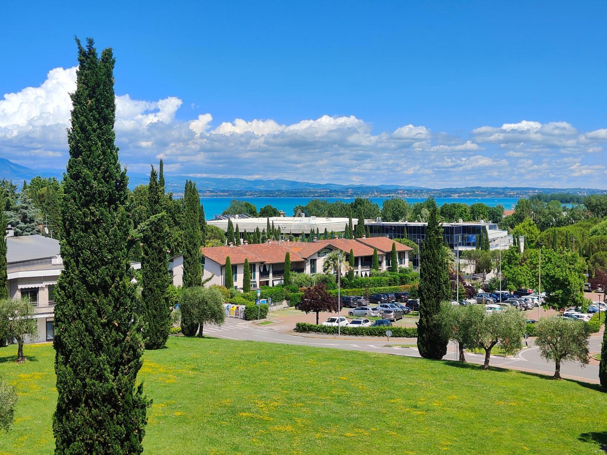 Ossidiana Apartment - Vista Lago - Centrico Sirmione Exterior photo
